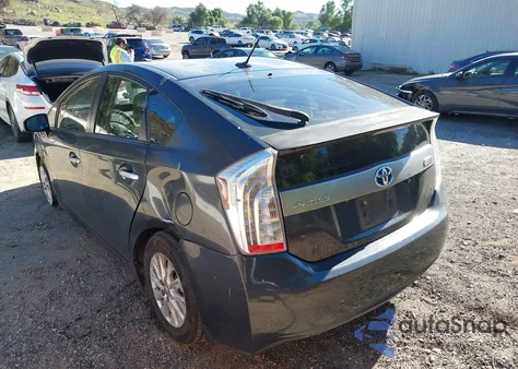 2013 Toyota Prius Plug-In z USA, uszkodzony, nr VIN JTDKN3DP3D3031704